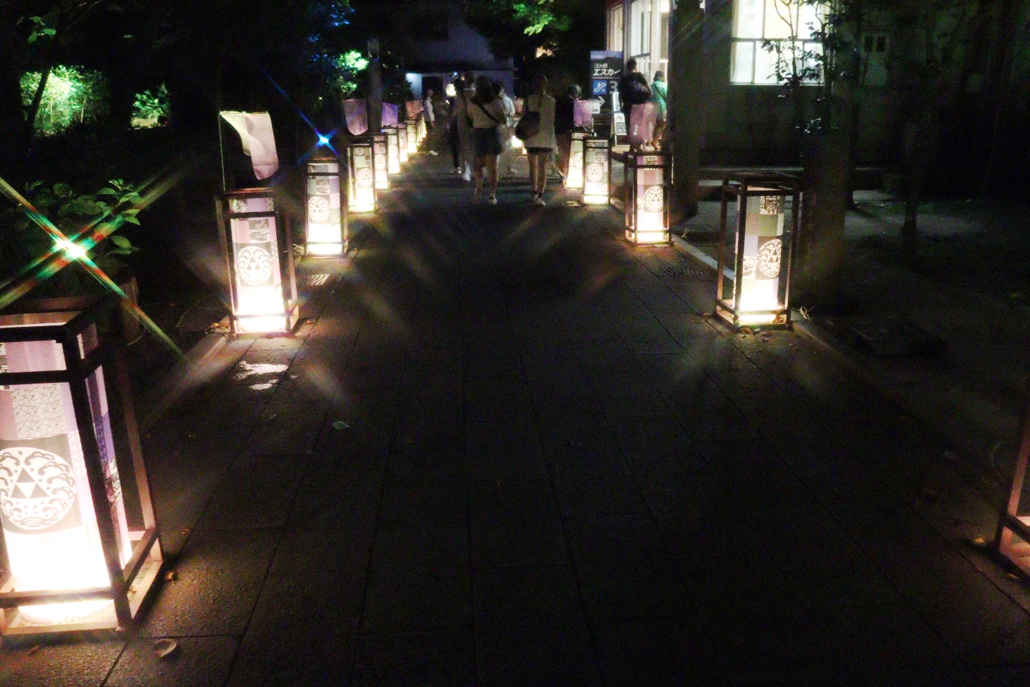 江の島 中津宮灯篭 江の島灯篭2024