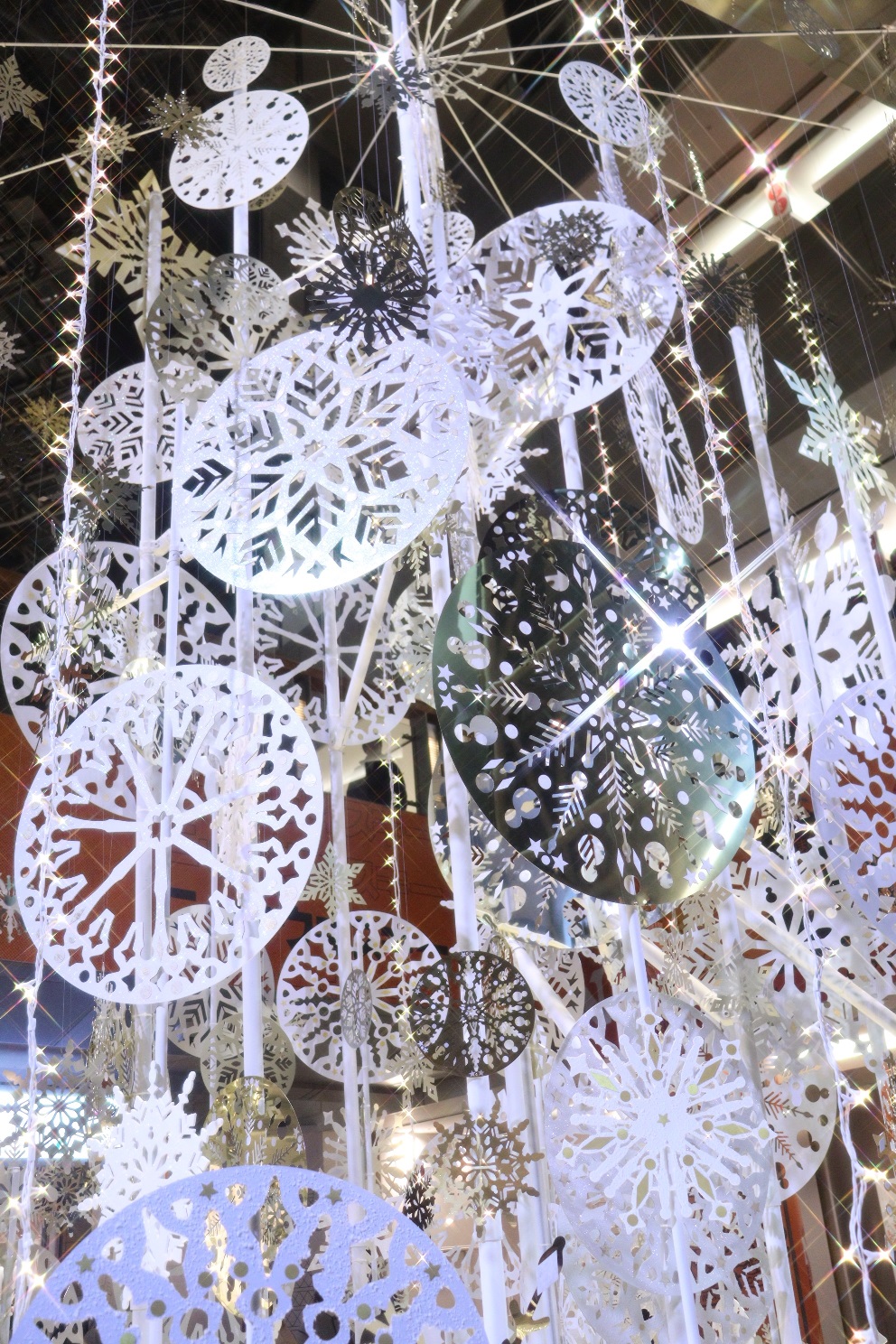 六本木ヒルズ ウェストウォーク2階南吹き抜け West Walk Decoration