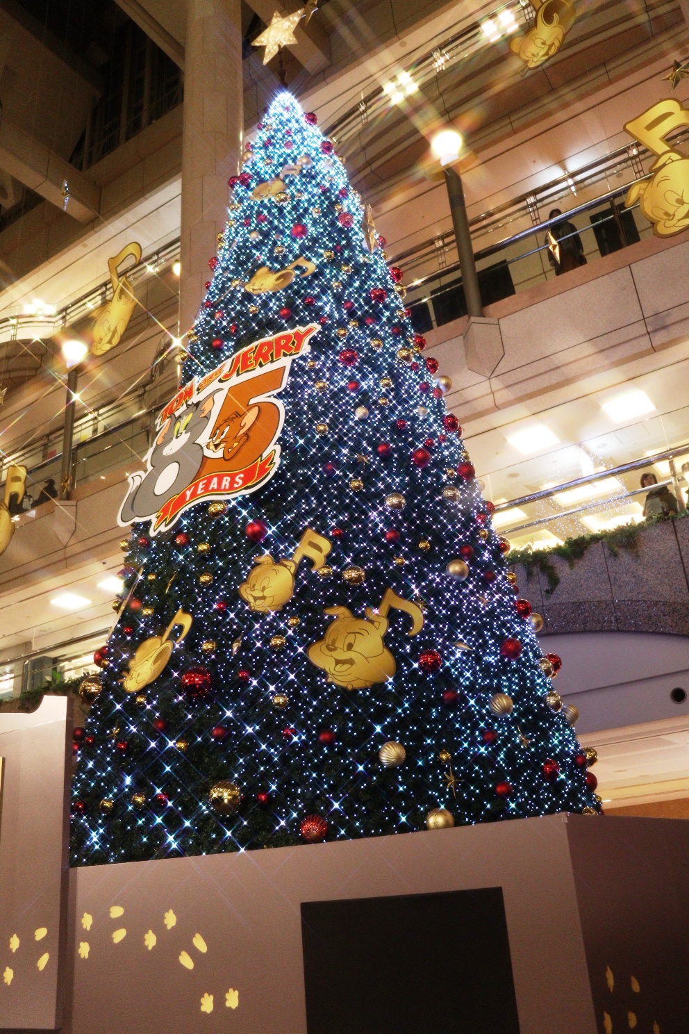 みなとみらい21 ランドマークプラザ Tom and Jerry MUSIC TREE