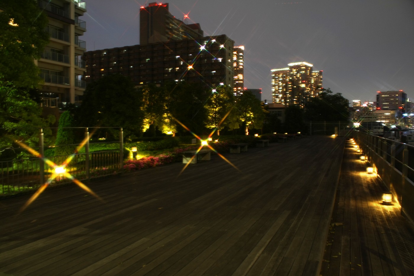 ベイクレストタワー ベイブリーズガーデン ウッドデッキ