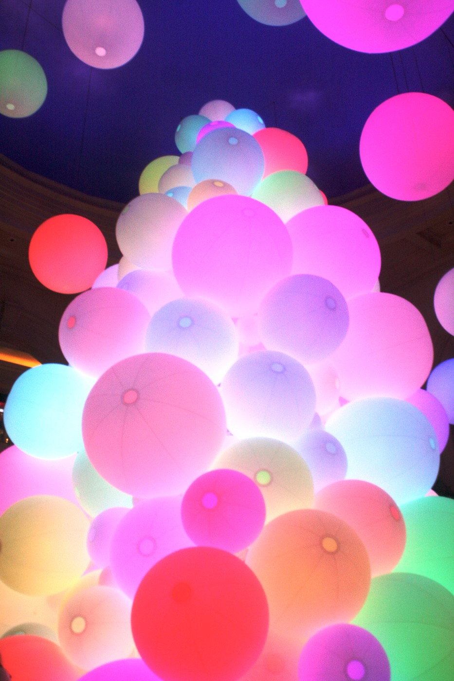 お台場 ヴィーナスフォート 呼応する生命の樹